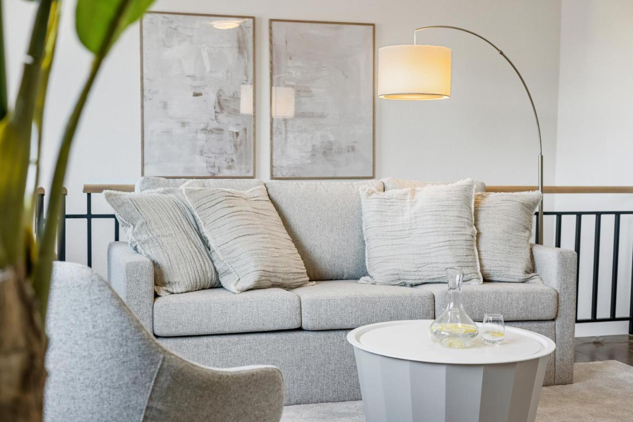 Empire Living: Denzlingen Marktplatz Dış mekan fotoğraf