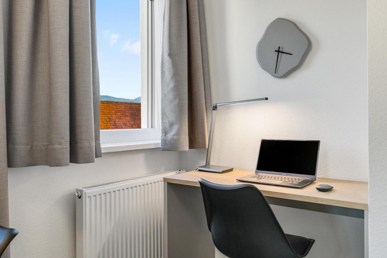 Empire Living: Denzlingen Marktplatz Dış mekan fotoğraf
